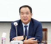 발언하는 남광우 경성대 교수