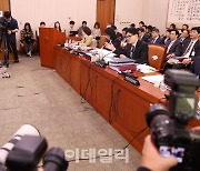 [포토]법사위 국정감사, '답변하는 한동훈 장관'