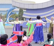 전국 곳곳에서 행사 노동당 창건 78주년 행사 진행한 북한…"뜻깊게 경축"