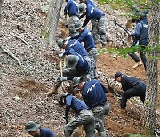 산야에 잠들어 계신 '호국영웅' 끝까지 찾는다