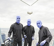 Blue Man Group Celebrates 17,000 Performances at Edge New York