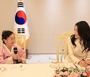 김건희 여사, 재일한국부인회 초청 차담회…"한일 협력 강화"