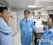 제약바이오협회·에스티팜, mRNA 백신 개발 촉진 방안 논의