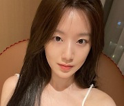 (여자)아이들 슈화, 무결점 청초 미모 자랑…"그림인 줄 알았네"