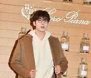 세븐틴 원우 WONWOO, 눈에 확 띄는 비주얼 [포토엔HD]