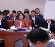 "손실보상금 반납하세요"…소상공인 7600곳에 '오지급'