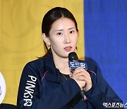 김연경에 김수지 가세…여자배구 우승 1순위는 흥국생명 "어느 팀보다 강해" [미디어데이]