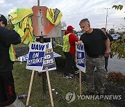 Auto-Workers Strikes