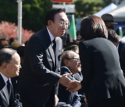 '직권남용 혐의' 김관용 민주평통 수석부의장 불송치