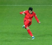 '멀티골' 이강인의 '원맨쇼'...클린스만호, 튀니지에 4-0 대승