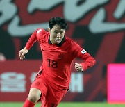 [IS 상암] 이강인 원맨쇼…‘환상 FK 골’→2분 뒤 또 ‘골’ 한국, 튀니지에 2-0 리드