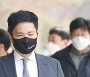 檢, ‘27억원 임금체불’ 김용빈 대우조선해양건설 회장 구속영장 재청구 [사사건건]