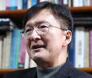 서울대 총장 "졸업장, 인생의 훈장처럼 받아선 안 돼"