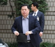 법정 향하는 유동규 전 본부장