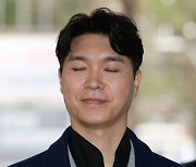 박수홍 아버지 "우리가 무슨 흡혈귀냐? 30년 돌봤는데 형 도둑놈 몰며 식구들 빨대 취급"