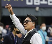 “오래 기다렸는데”…이승철 오늘 이천 콘서트 전격 취소 ‘코로나 확진’