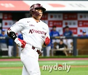 “단장이 부대찌개 한 그릇 꿀꺽…” SF의 KBO 최고스타 열렬한 사랑, 과연 1억달러 안겨줄까