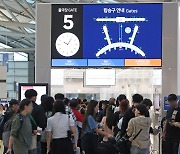 말레이·비엣젯 여객기, 인천공항 지연 도착…“안개 탓”