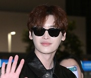 이종석 ‘선글라스 필수인 눈부심’[포토엔HD]