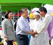 무형유산축전 관계자 격려하는 박일호 밀양시장