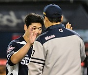 이승엽 감독, '김명신, 마무리 좋았어' [사진]