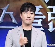 '데블스 플랜' 유명세 독됐나…궤도, 겸직 금지 위반으로 '스케줄 줄취소'  [엑's 이슈]