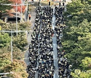 4주 만에 토요집회 재개한 교사들