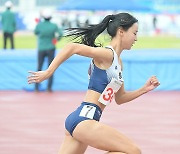 [Ms포토] 400미터 힘차게 출발하는 김민지