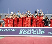 ‘동생들’이 먼저 베트남전 완승 시범…U-18축구대표팀, EOU컵 우승