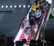 외교부 “일본, 한국군 수송기 이용한 일본인 이송에 감사 전해”