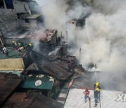 PHILIPPINES-QUEZON CITY-RESIDENTIAL AREA-FIRE