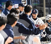 [포토] 김인태 '아직 안 끝났다'