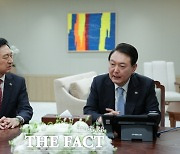 '김기현' 힘 싣기? 尹 "당정 소통 더 강화" 참모진에 주문 