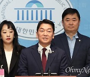 "XX하고 자빠졌네" 후폭풍...안철수·이준석 싸움, 점입가경