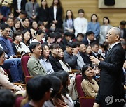 취임사 하는 유인촌 문체부 장관