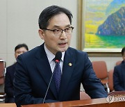 공정위원장 "플랫폼 자율규제 안되면 법적 규율…지켜볼 것"(종합)