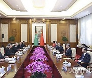 (BRF2023)CHINA-BEIJING-WANG YI-TURKMEN DEPUTY PM-MEETING (CN)