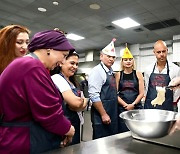 BBQ, 4개국 대사관 관계자 초청…'글로벌 치킨캠프' 진행