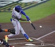 MLB 텍사스 1회 4득점 빅 이닝…휴스턴 상대로 ALCS 2연승