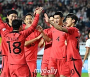 [한국 베트남] '96라인' 김민재·황희찬 연속골...클린스만호, 베트남에 2-0 리드(전반 종료)