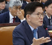 [2023 국정감사] 위원장 탓 vs 노총 탓···노동계 경사노위 불참 공방