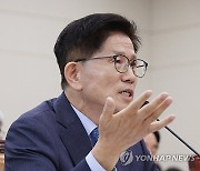 김문수 "대북전단법은 김정은 위한 법…국격 떨어트려"