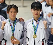 MVP 경쟁 벌이는 황선우-김우민