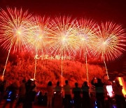 [AsiaNet] High-tech Firework Show Blooming on Liuyang River