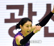 [포토]‘역전승 기대...환호하는’ 김연경