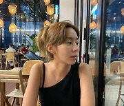 유이, 완벽 S라인 자태 뽐내