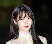 아이유, 살해 협박에 팬 에티켓 강화..."위반 시 법적 조치"