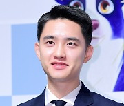 도경수, 단짝 매니저와 독립…신생 기획사는 '컴퍼니 수수'