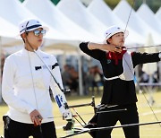 '항저우 AG 3관왕' 임시현, 또 결승서 안산 꺾고 전국체전 첫 金 획득