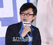 [포토] 박진표 감독, "이준영 배우 폼 미쳤다"